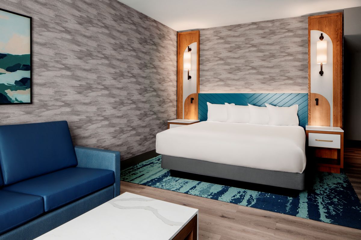 Harrah's Cherokee Valley River hotel room