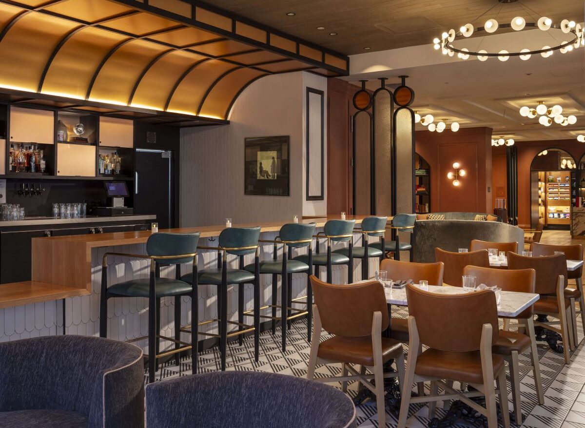 Hilton Pennyweight Hotel bar